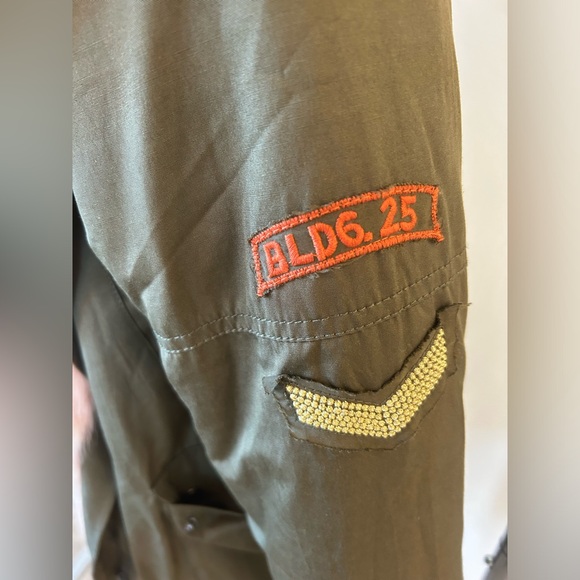 Vintage Havana Army Green Parka with Pink Faux Fur Trim - Picture 3 of 7